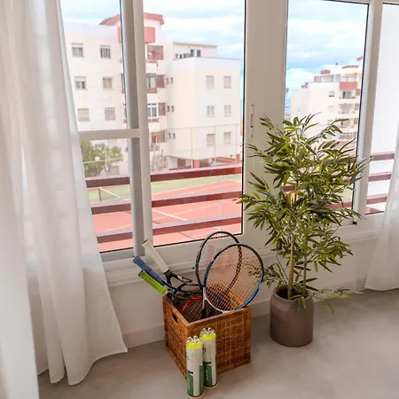 Moderno Con Piscina En Apartman