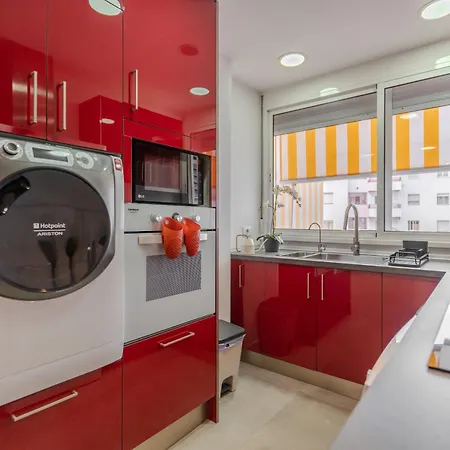 Moderno Con Piscina En Apartman Costa Adeje (Tenerife)