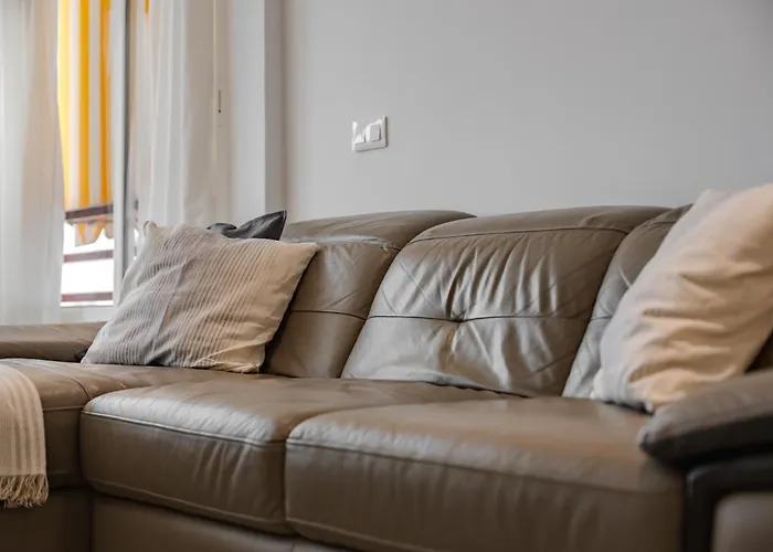 Apartman Moderno Con Piscina En *