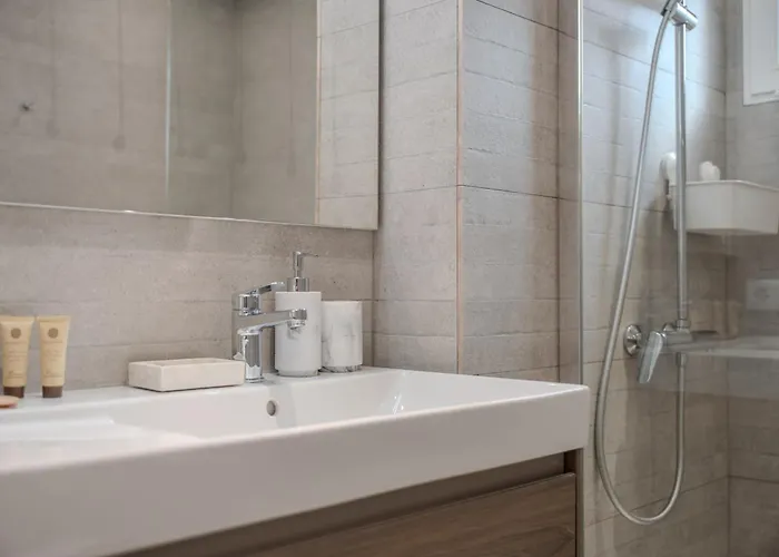 Moderno Con Piscina En Apartman Costa Adeje (Tenerife)