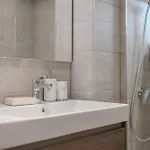 Moderno Con Piscina En 公寓 阿德耶