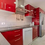 Moderno Con Piscina En * 阿德耶