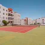公寓 Moderno Con Piscina En *