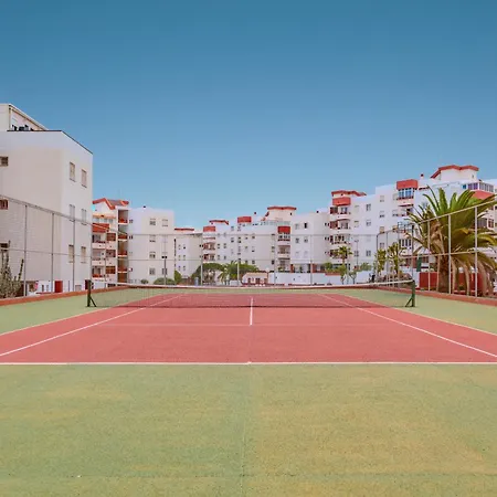Moderno Con Piscina En شقة *