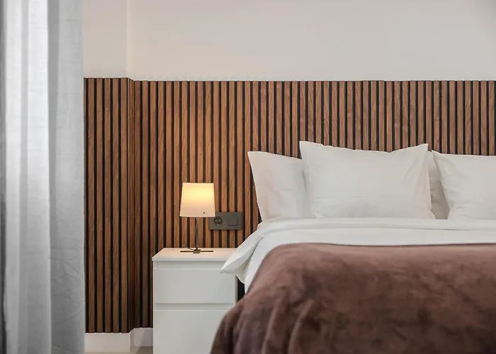 Moderno Con Piscina En Apartment