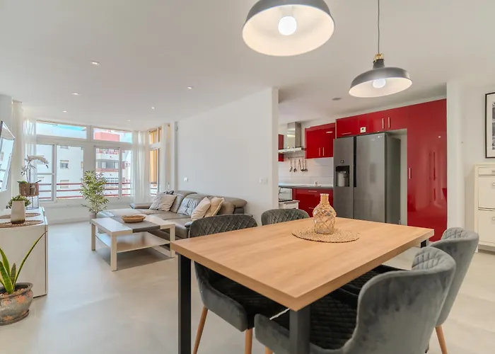 Apartmán Moderno Con Piscina En *