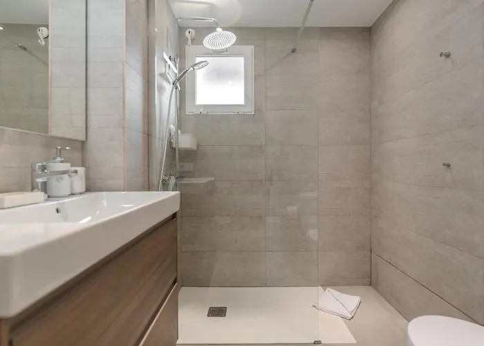 Moderno Con Piscina En Apartmán *